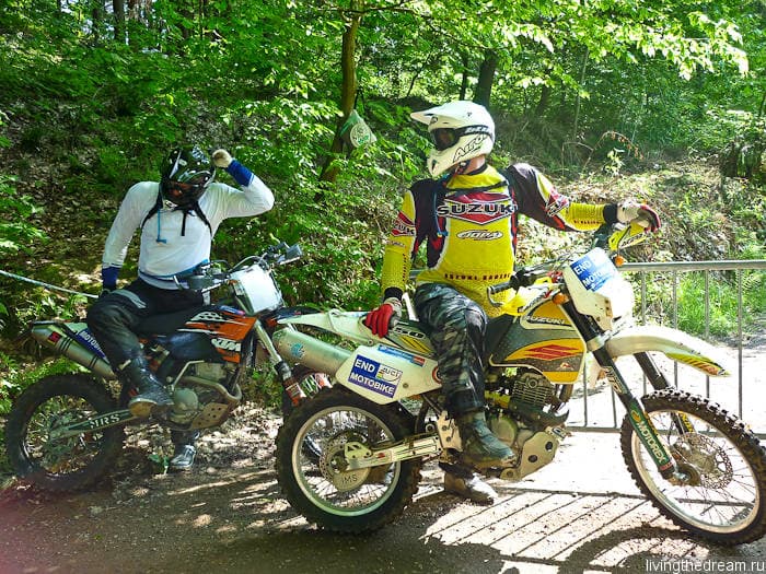 Мотоциклисты Мотоциклисты