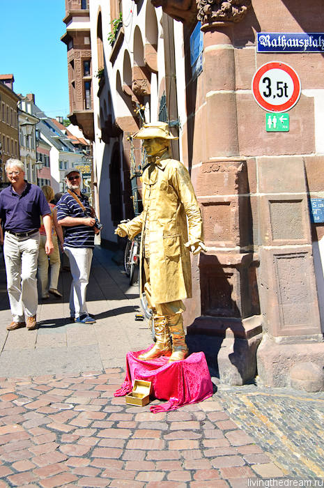 Живая статуя